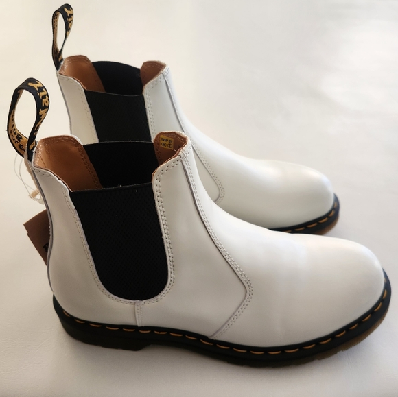 Martens 2976 yellow stitching smooth white leather Chelsea Boots